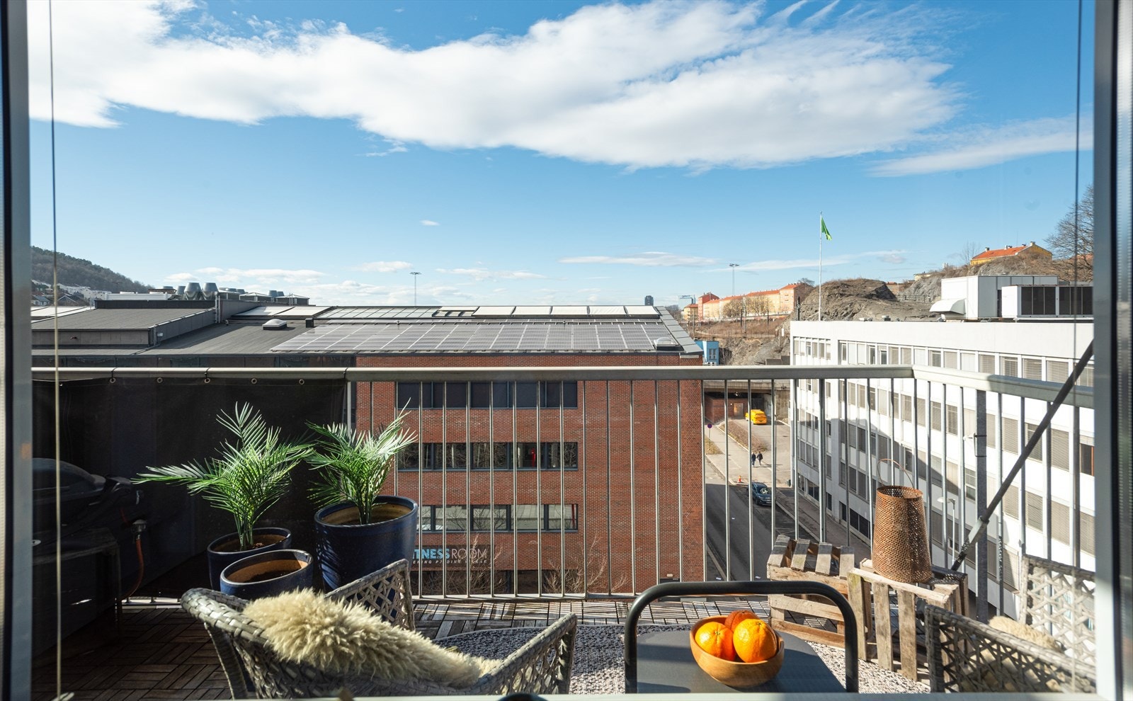 Lite innsyn og hyggelig utsikt Galleribilde