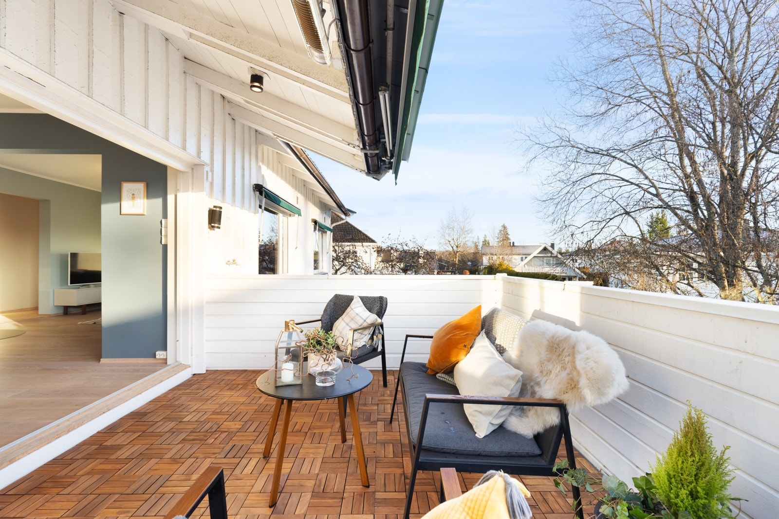 Verandaen er målt til 12 m2 og det er god plass til utemøbler og grill. Galleribilde
