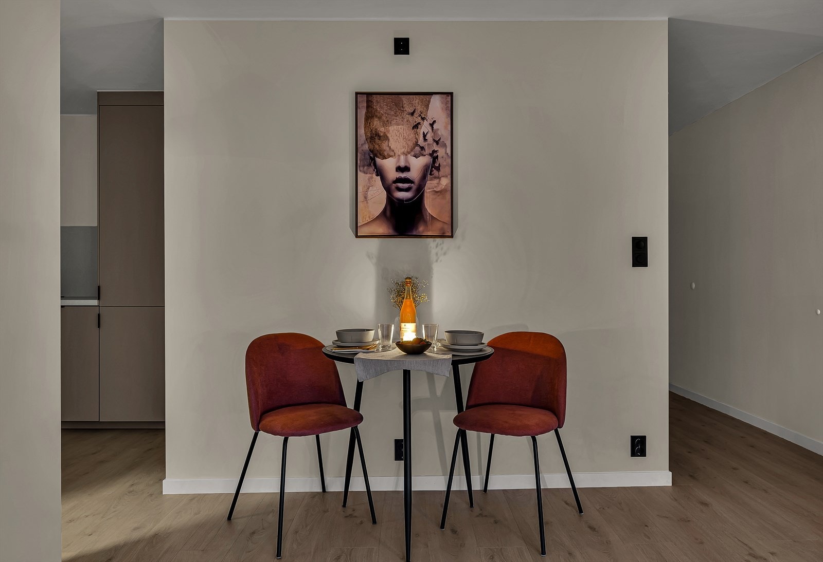 Leiligheten er pusset opp i 2025 og fremstår som strøken og klar for innflytting Galleribilde