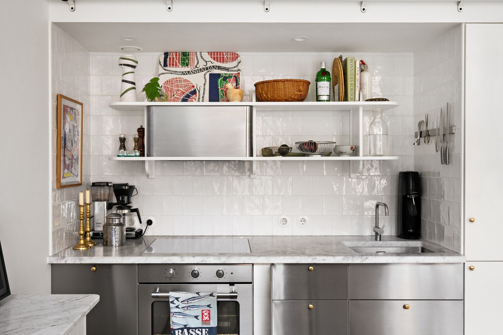 Boligen har gjennomgått oppussing i 2023 med blant annet nytt lekkert kjøkken! Galleribilde