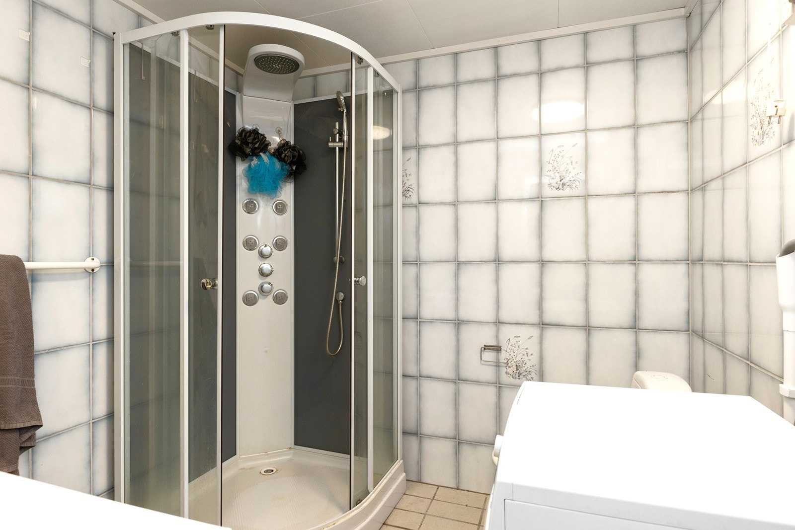 Bad i 1. etasje i bolighuset Galleribilde