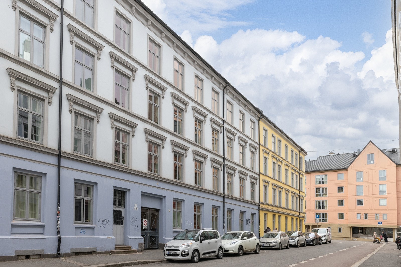 - Borettslaget består av 32 andeler og ligger i en rolig enveiskjørt gate midt på Grünerløkka - Galleribilde