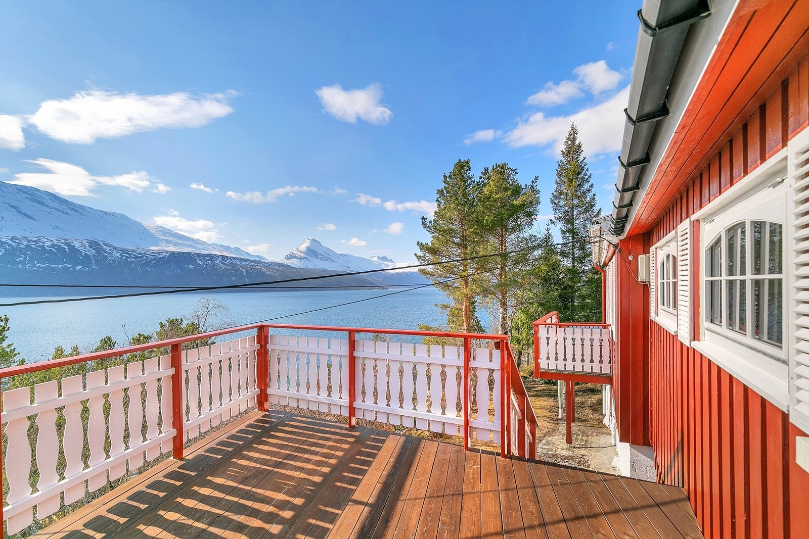 Legg merke til denne nydelige utsikten! Galleribilde