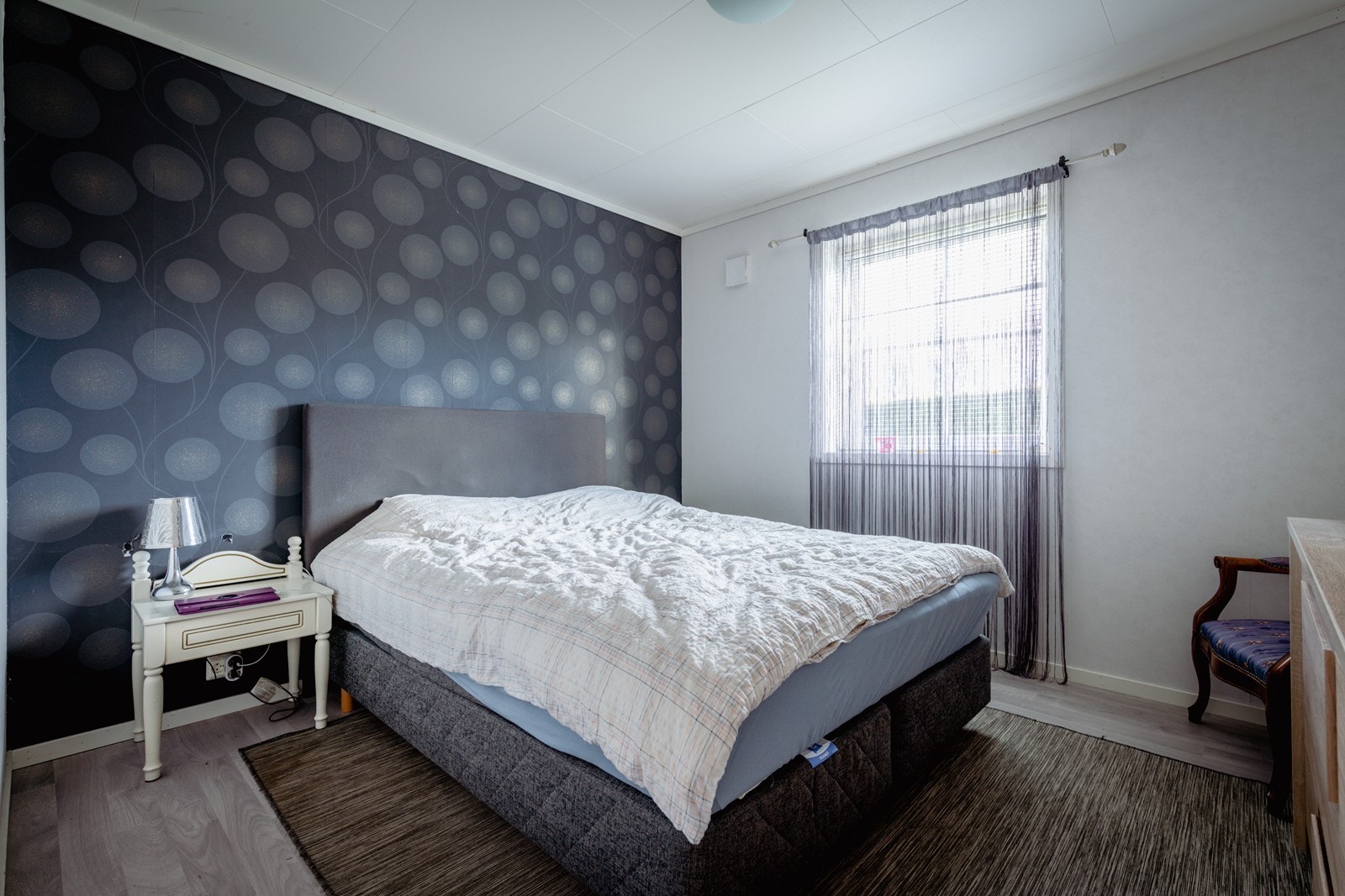 Stort flott soverom Galleribilde