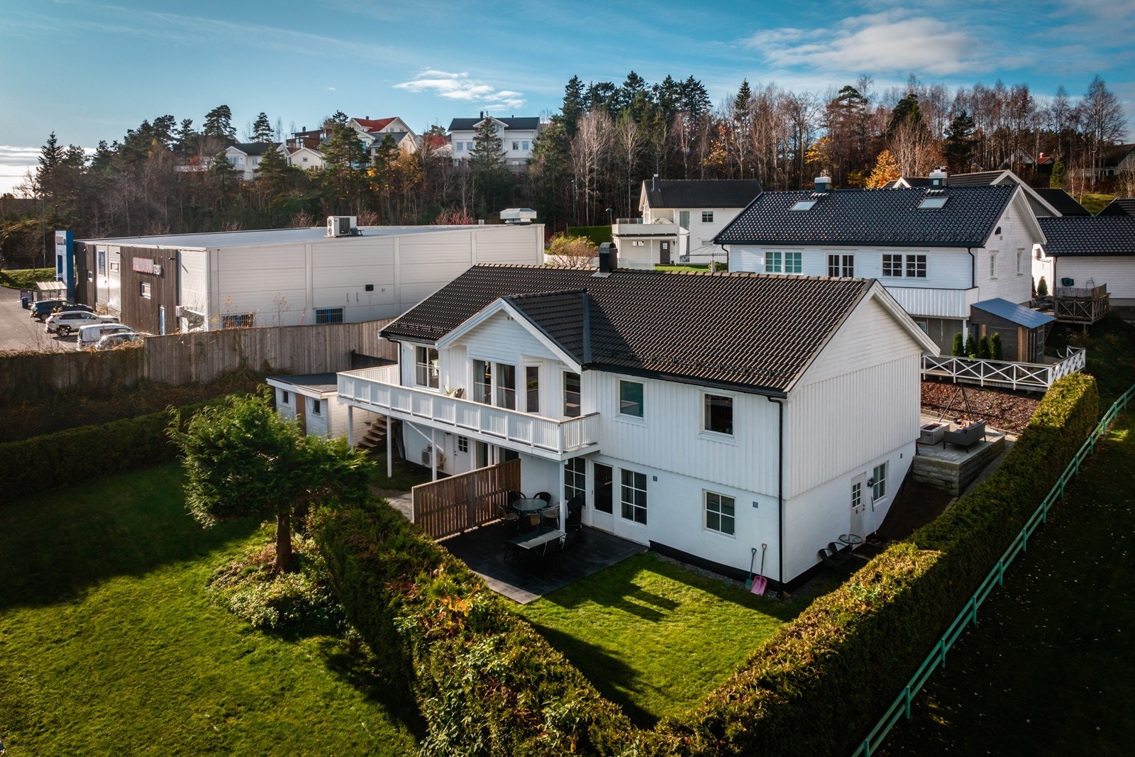 En stor innholdsrik bolig i et fint nabolag Galleribilde