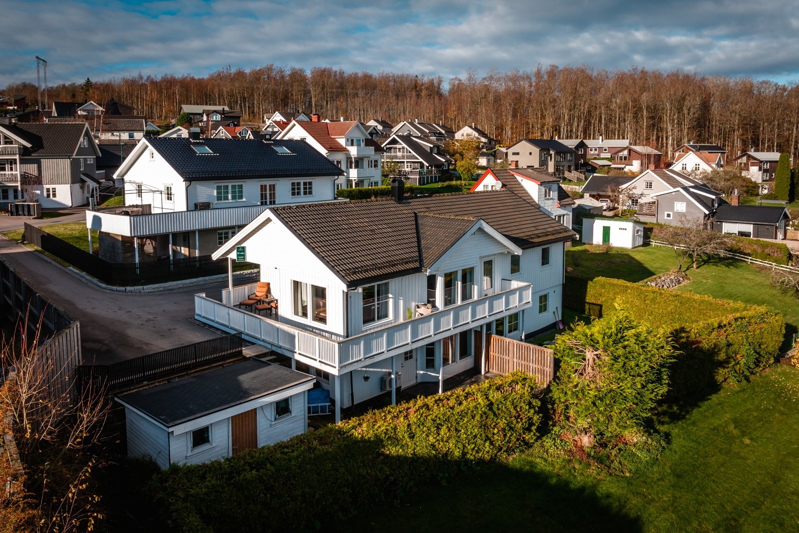Sola skinner på Veldreknausen 2 Galleribilde