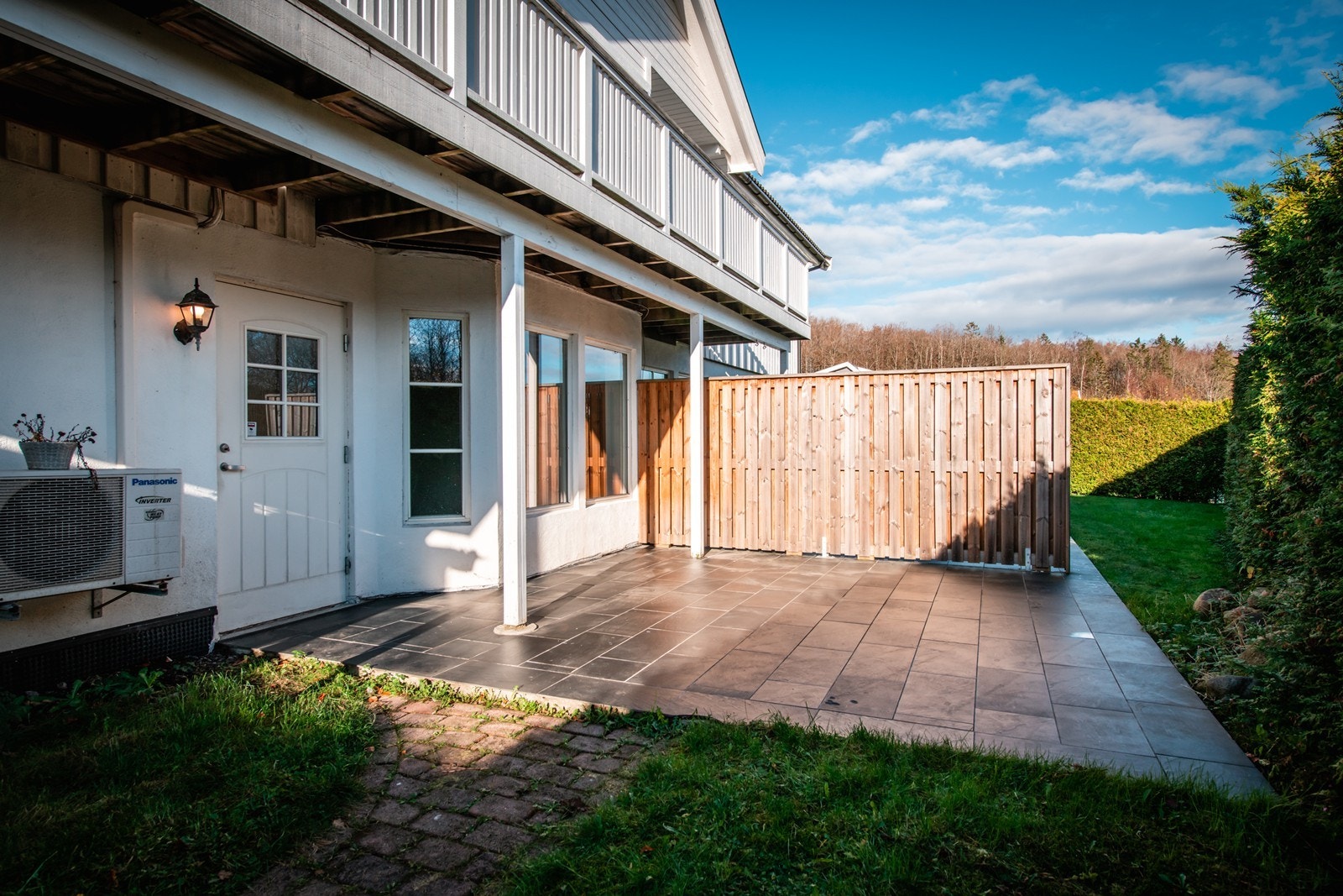 Nede i underetasjen er det lagt opp til to Leiligheter/hybler Galleribilde