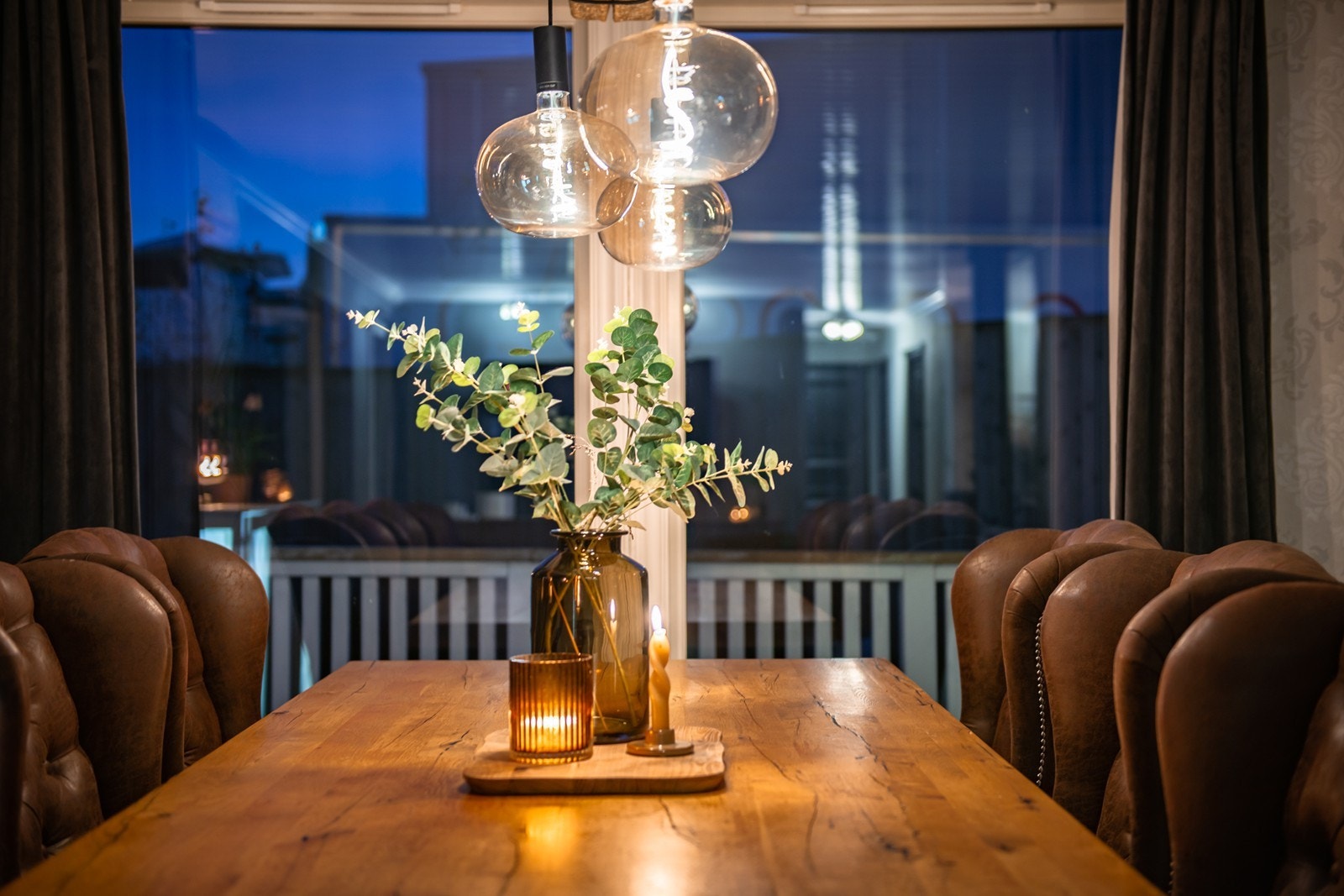 Det å samles rundt middagsbordet gir varme øyeblikk som bygger fellesskap. Galleribilde