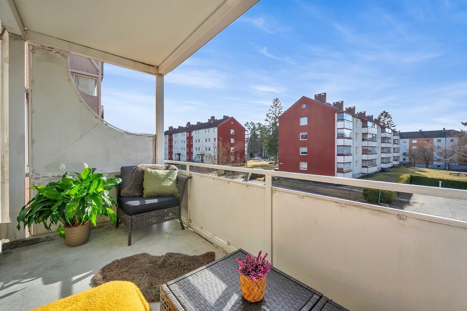 Leiligheten har en attraktiv beliggenhet på Oppsal med kort vei til sentrum. Galleribilde