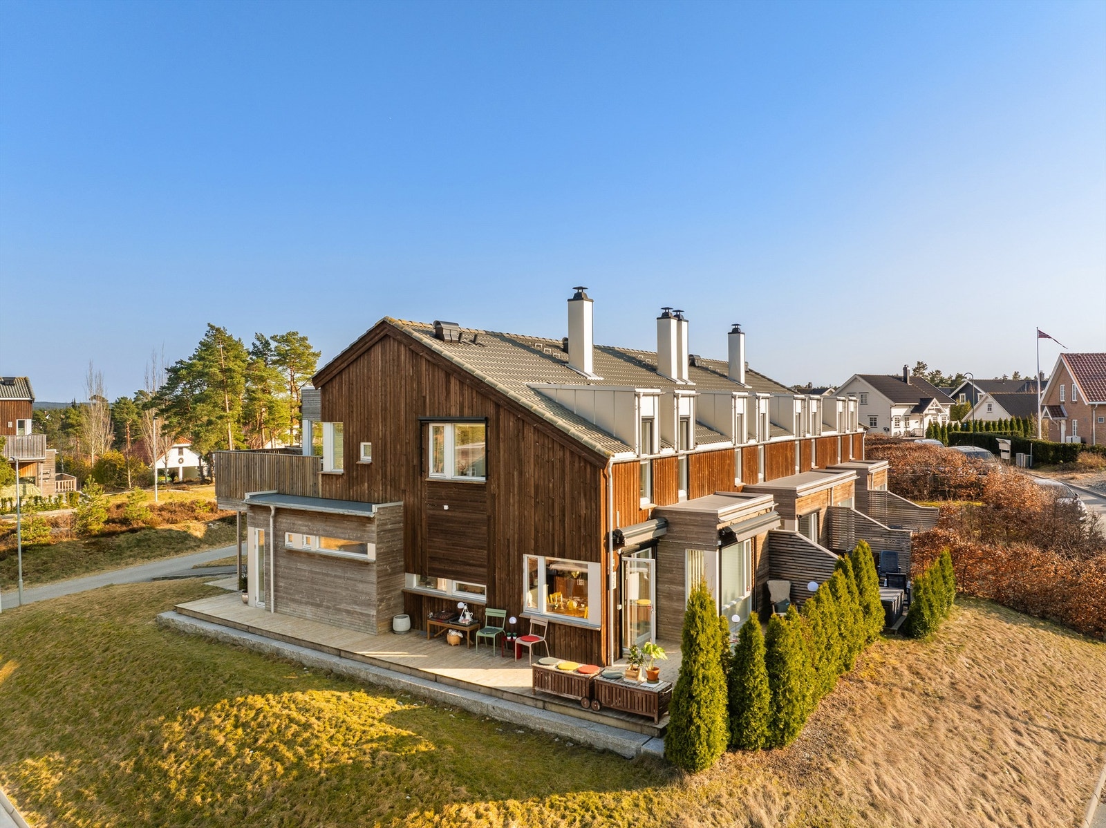 Svartedalskroken 10A presenteres av Raymond Bøhn i Krogsveen. Galleribilde