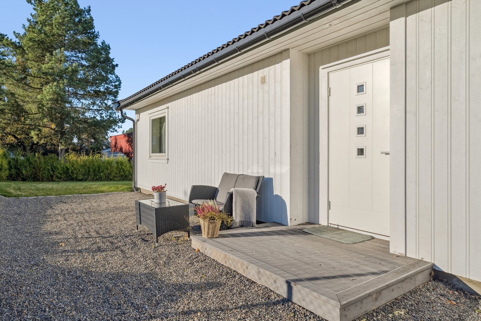 Inngang utleiedel. Galleribilde