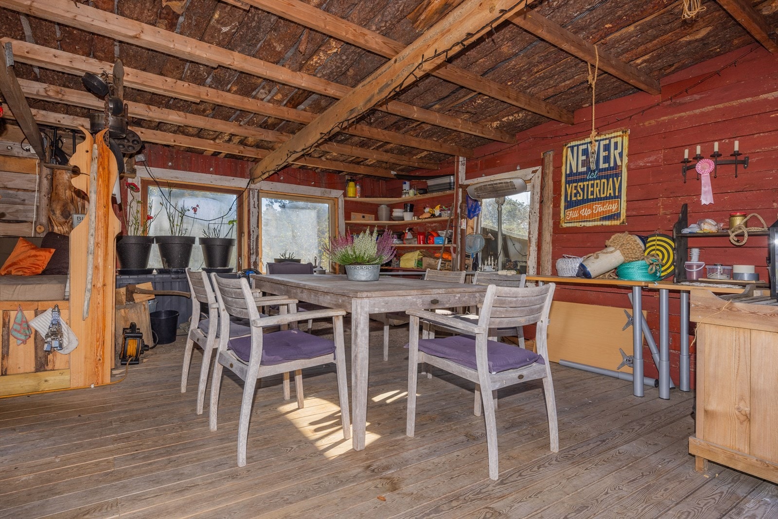 Hagestuen. Galleribilde