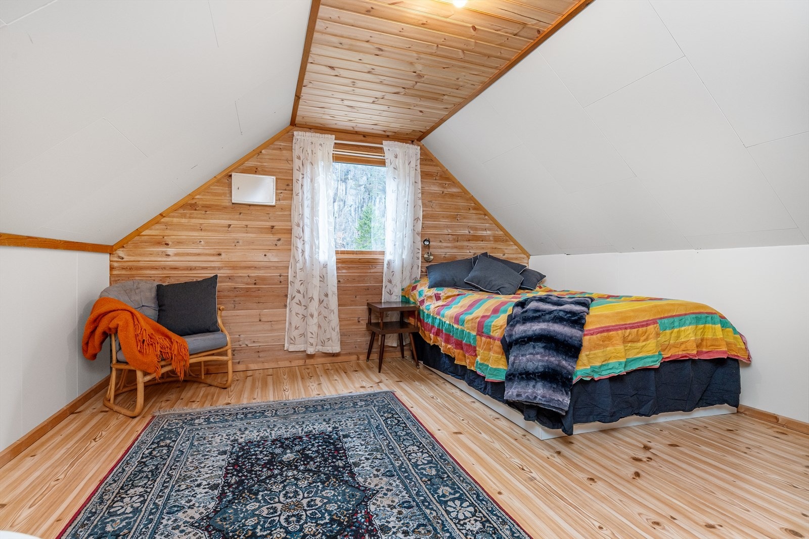 Soverom i boligens 2. etasje. Galleribilde