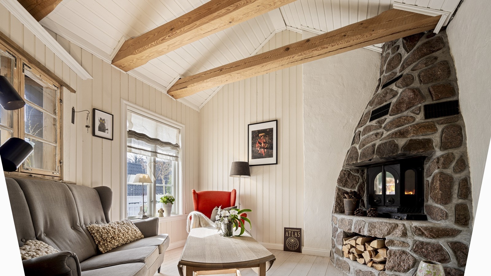 Stor plassbygget peisovn Galleribilde