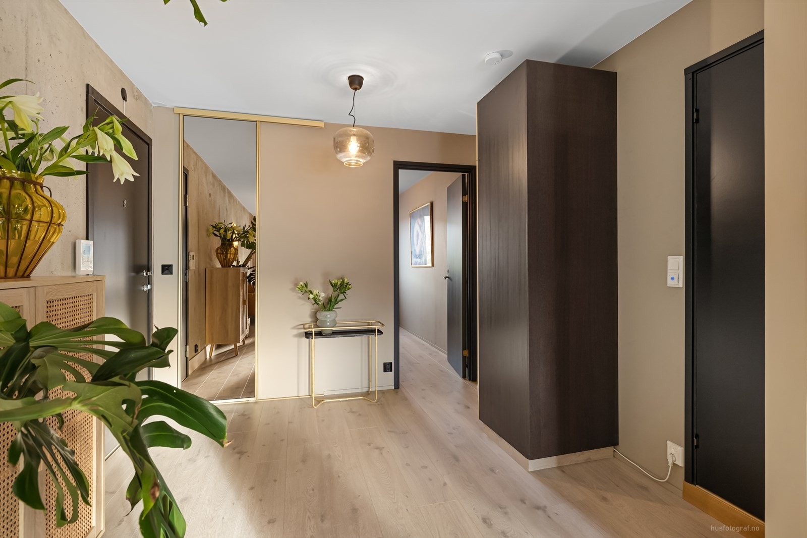 Fra først steg inn døren blir du allerede møtt med en meget innbydende entré. Galleribilde