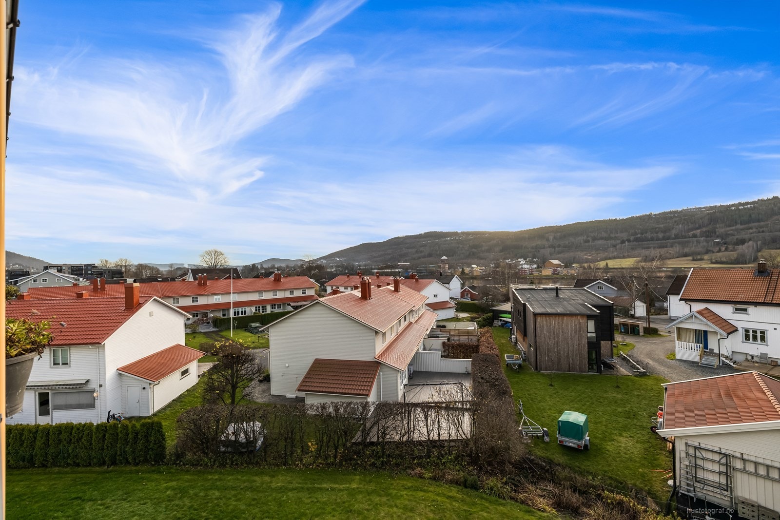 Flott utsikt mot Strømsåsen Galleribilde