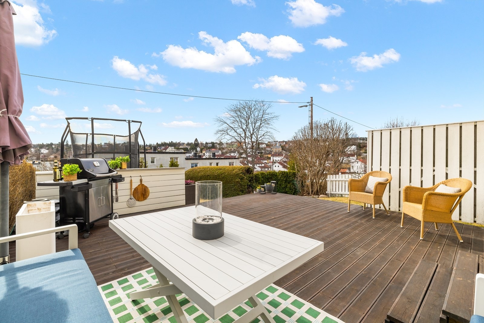 Her kan du nyte ettermiddagssola. Galleribilde