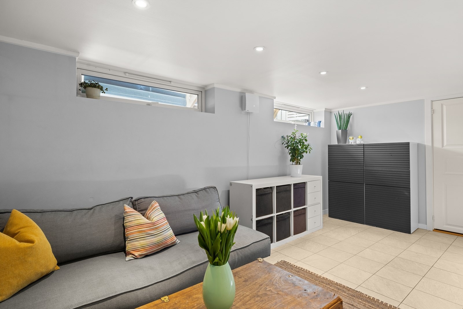 Det gjøres oppmerksom på at kjellerstue ikke er godkjent for rom til varig opphold. Galleribilde