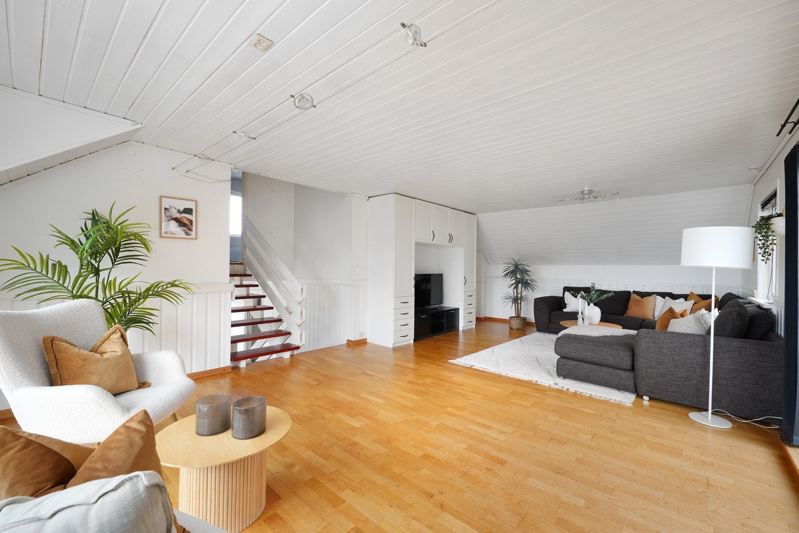 Stuen er lys og trivelig Galleribilde