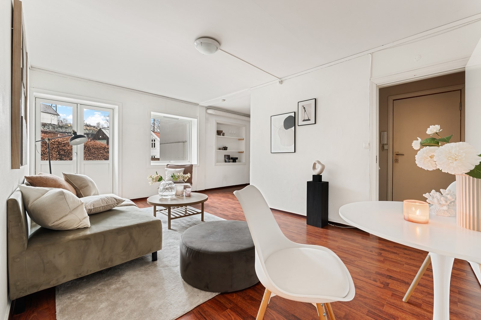 - Lys stue på 17,6 m² - Galleribilde