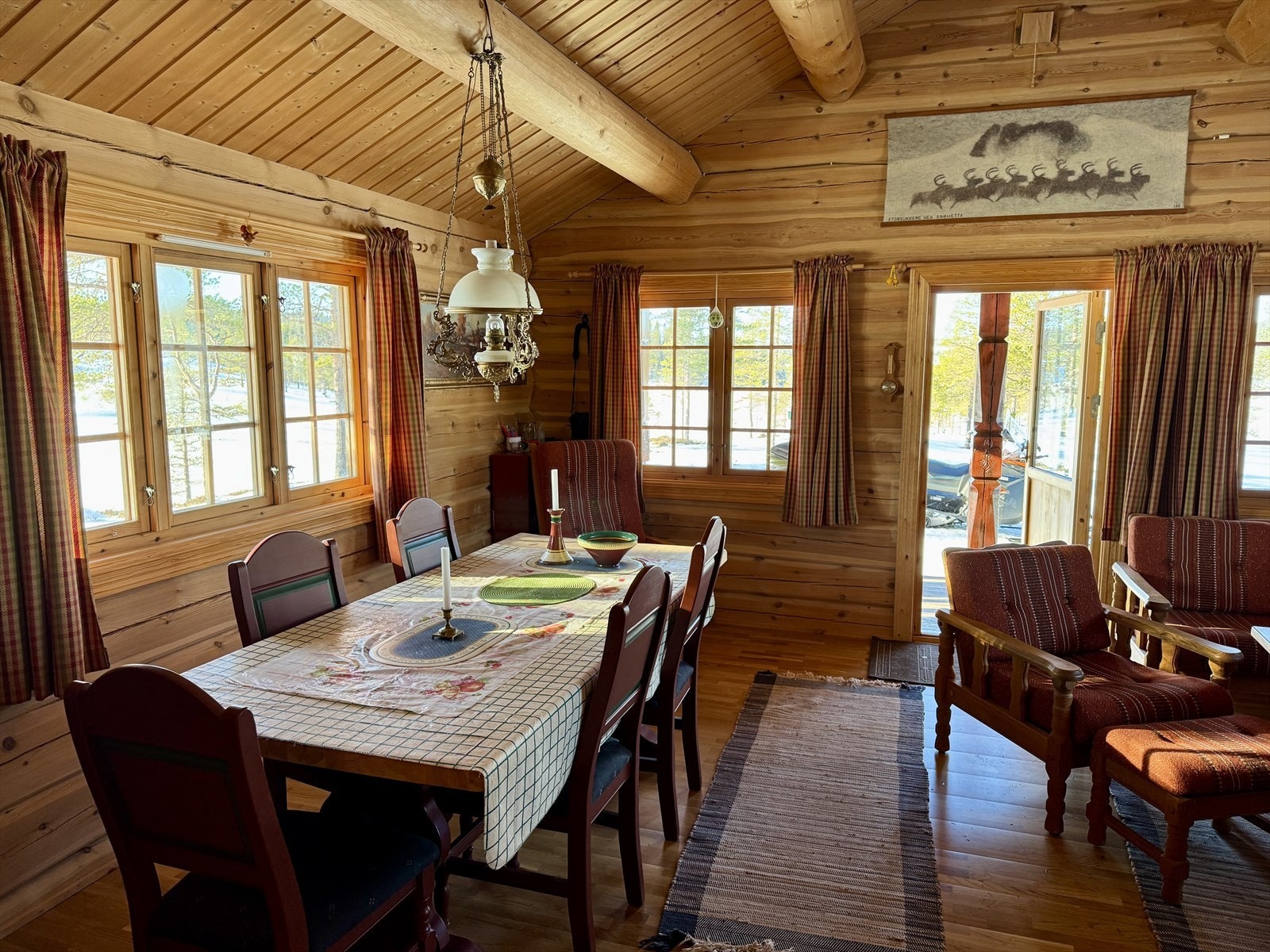 God plass til spisestue Galleribilde