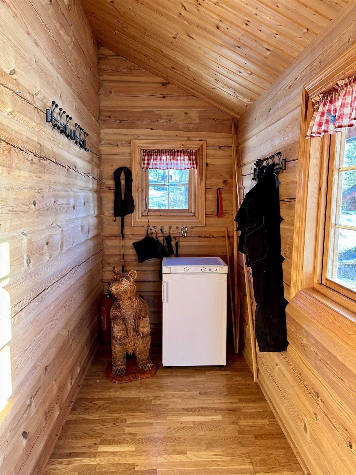 Inngangsparti, kan også lages om til toalettrom. Galleribilde