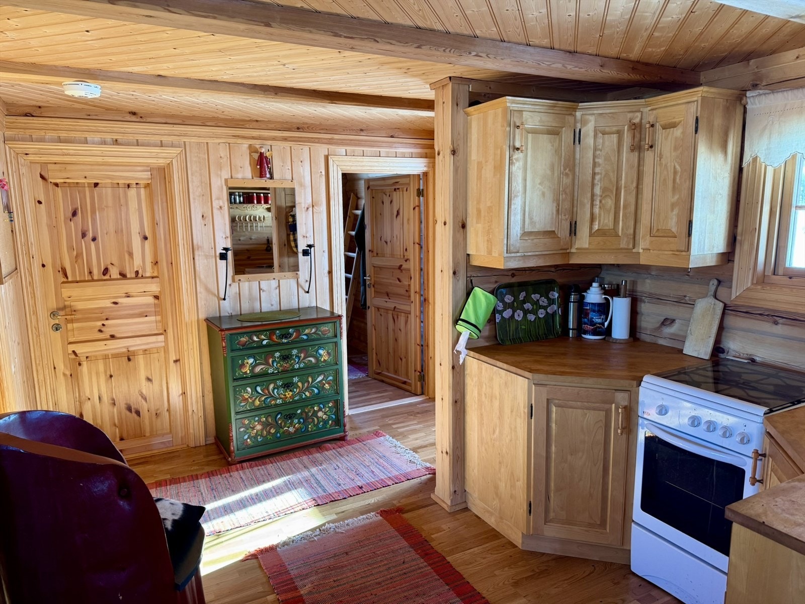 Kjøkken mot gang Galleribilde