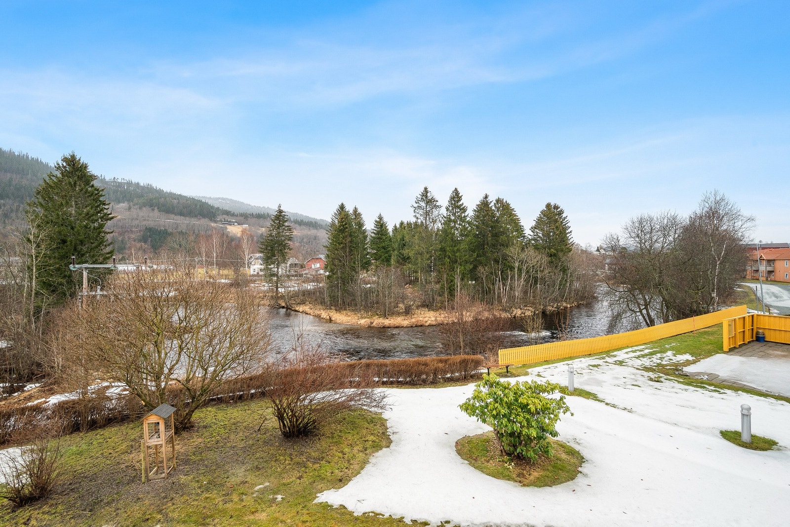 Lundamo byr på fin natur- med gode turmuligheter. Galleribilde