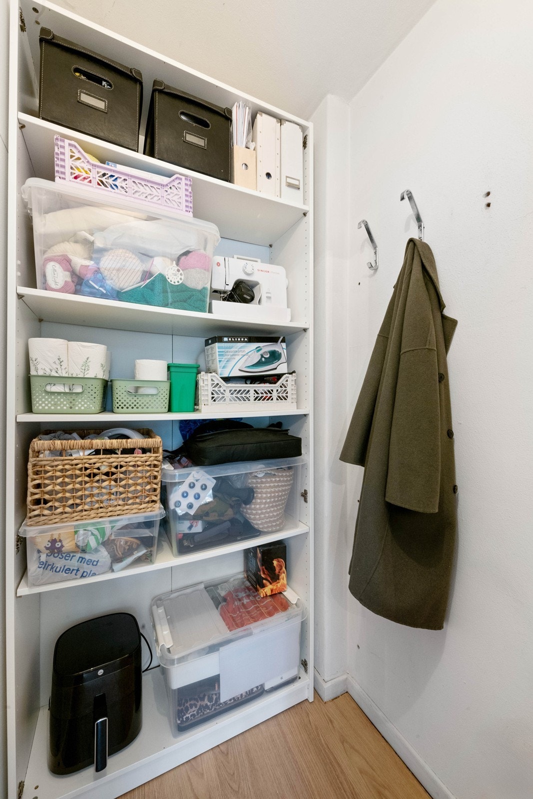 Godt med lagringsplass med både flere interne og eksterne boder Galleribilde
