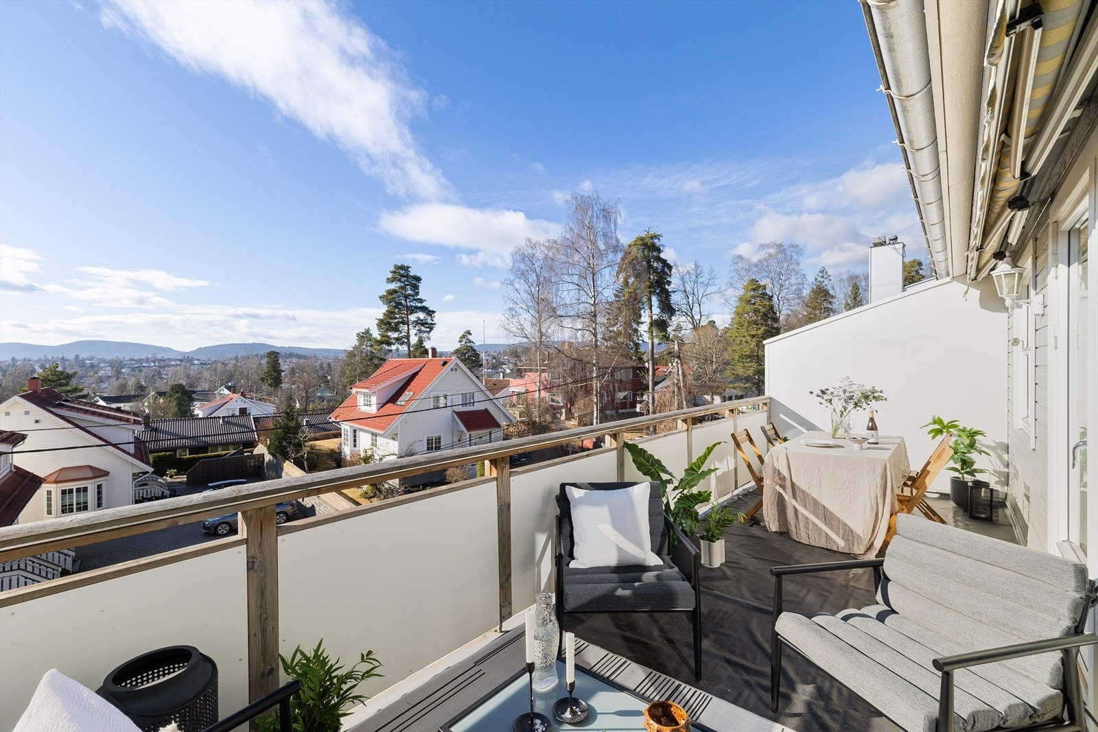 Meget gode solforhold og flott, langstrakt utsikt Galleribilde
