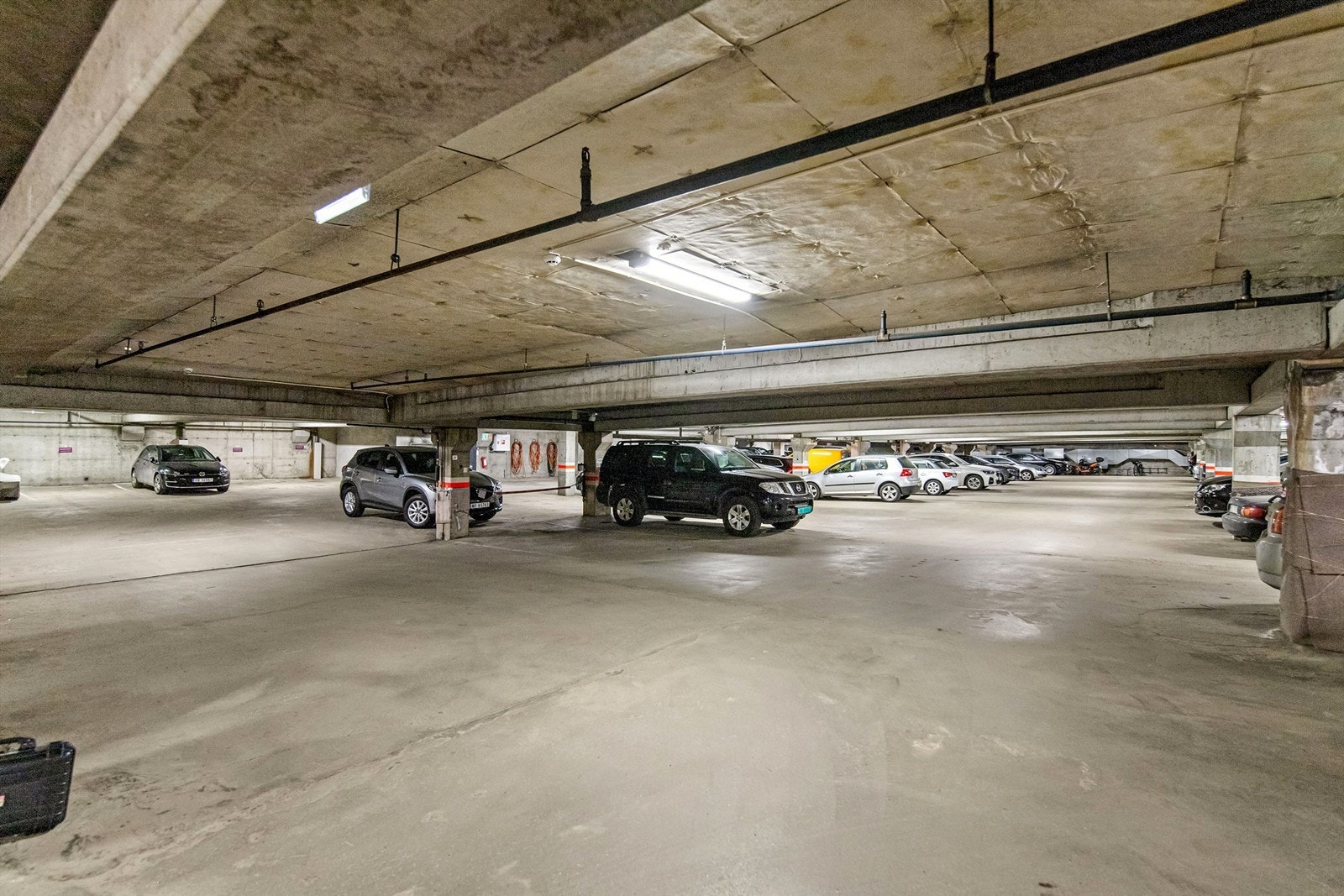 Garasjeplass i parkeringskjeller medfølger Galleribilde