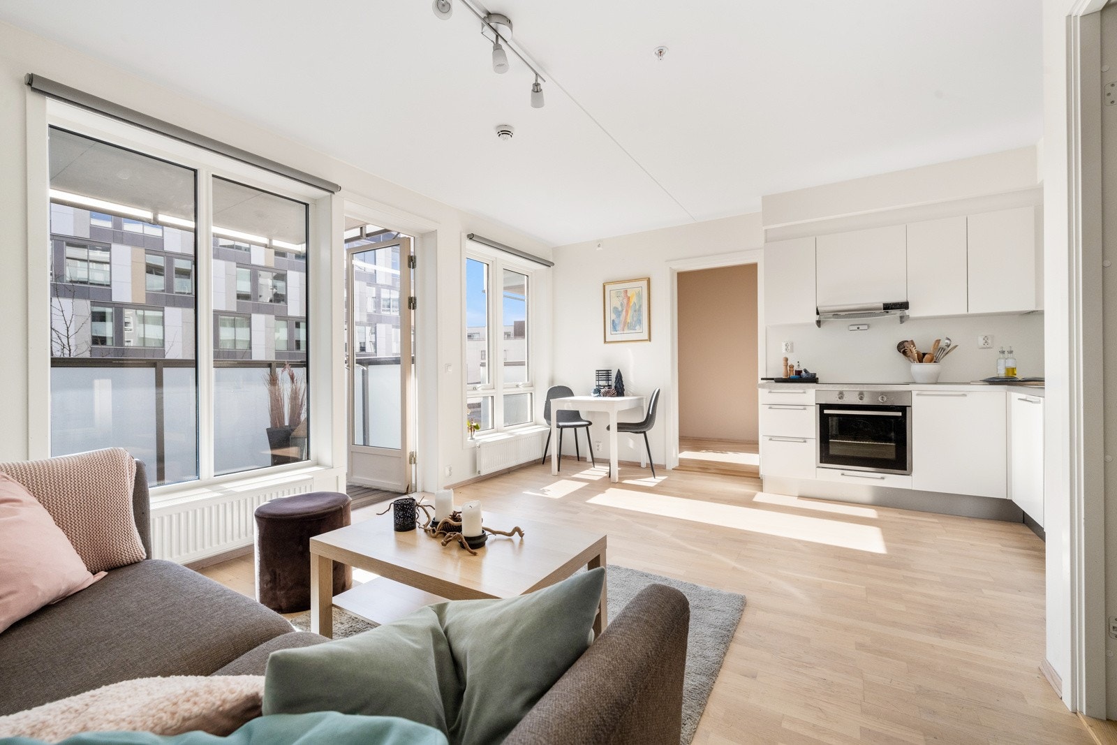 Lys og moderne 3-roms leilighet i Portalen i Lillestrøm, rett ved togstasjonen. Galleribilde