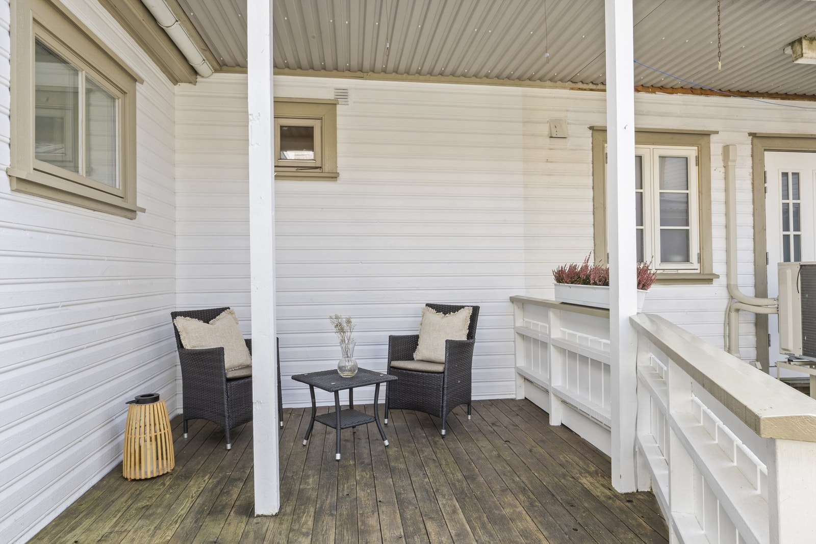 Hyggelig terrasseplatting som benyttes av denne seksjonen. Galleribilde