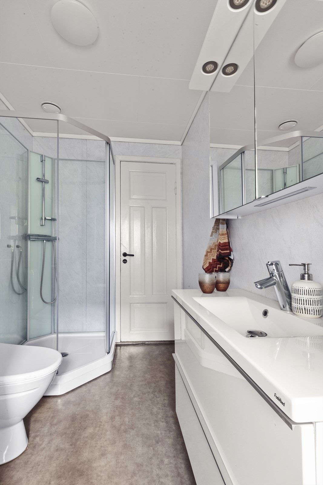 Fra baderommet er det også utgang til terrassen. Galleribilde