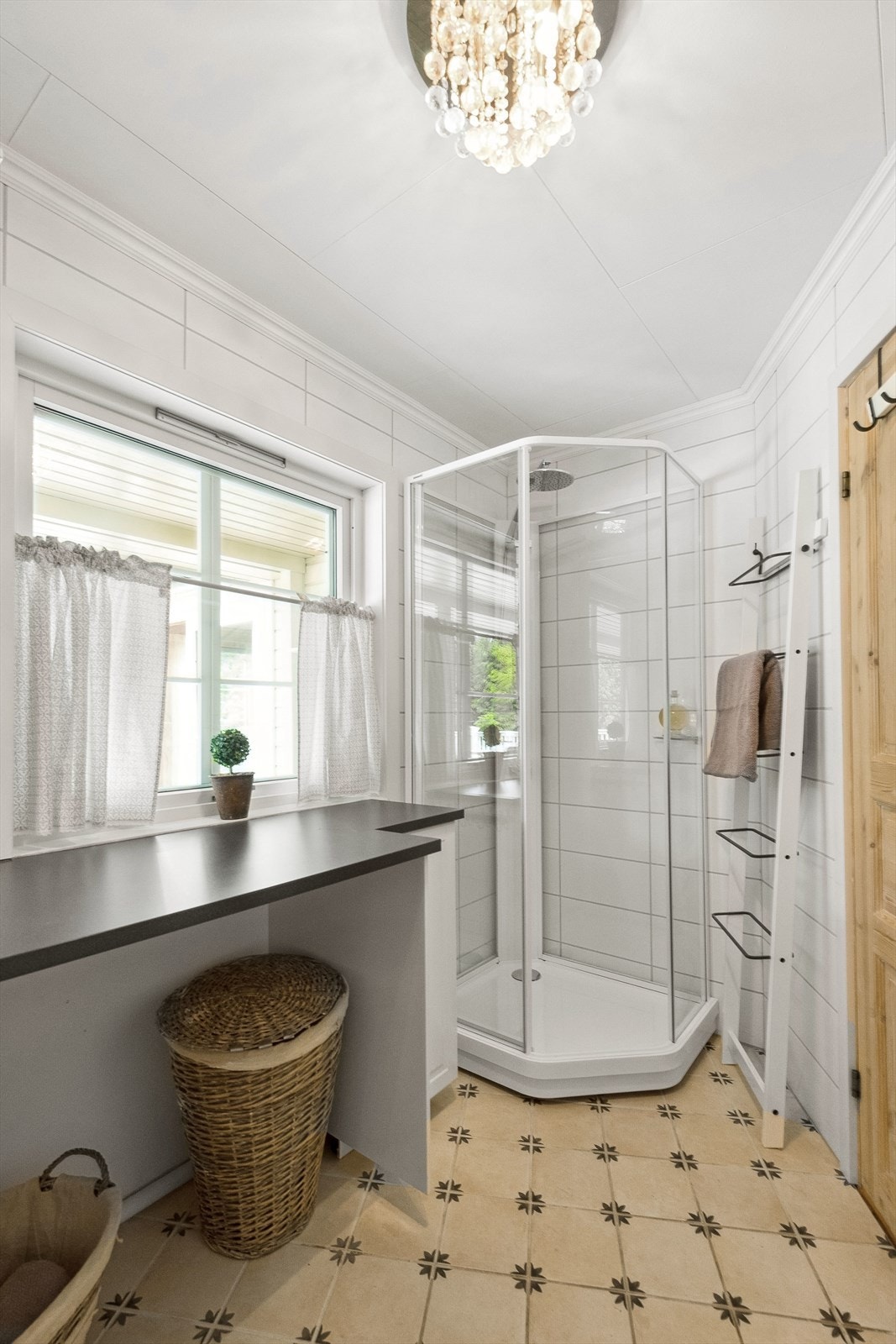 Vaskerom. Galleribilde