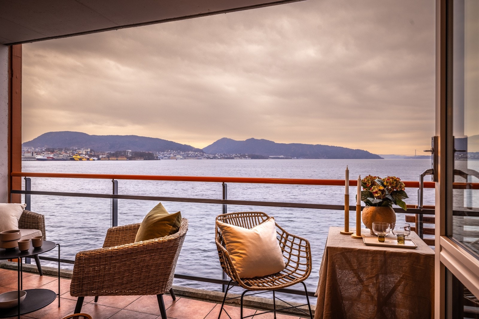 - Her kan du sikre deg attraktiv 2-roms leilighet med balkong og nydelig utsikt - Galleribilde