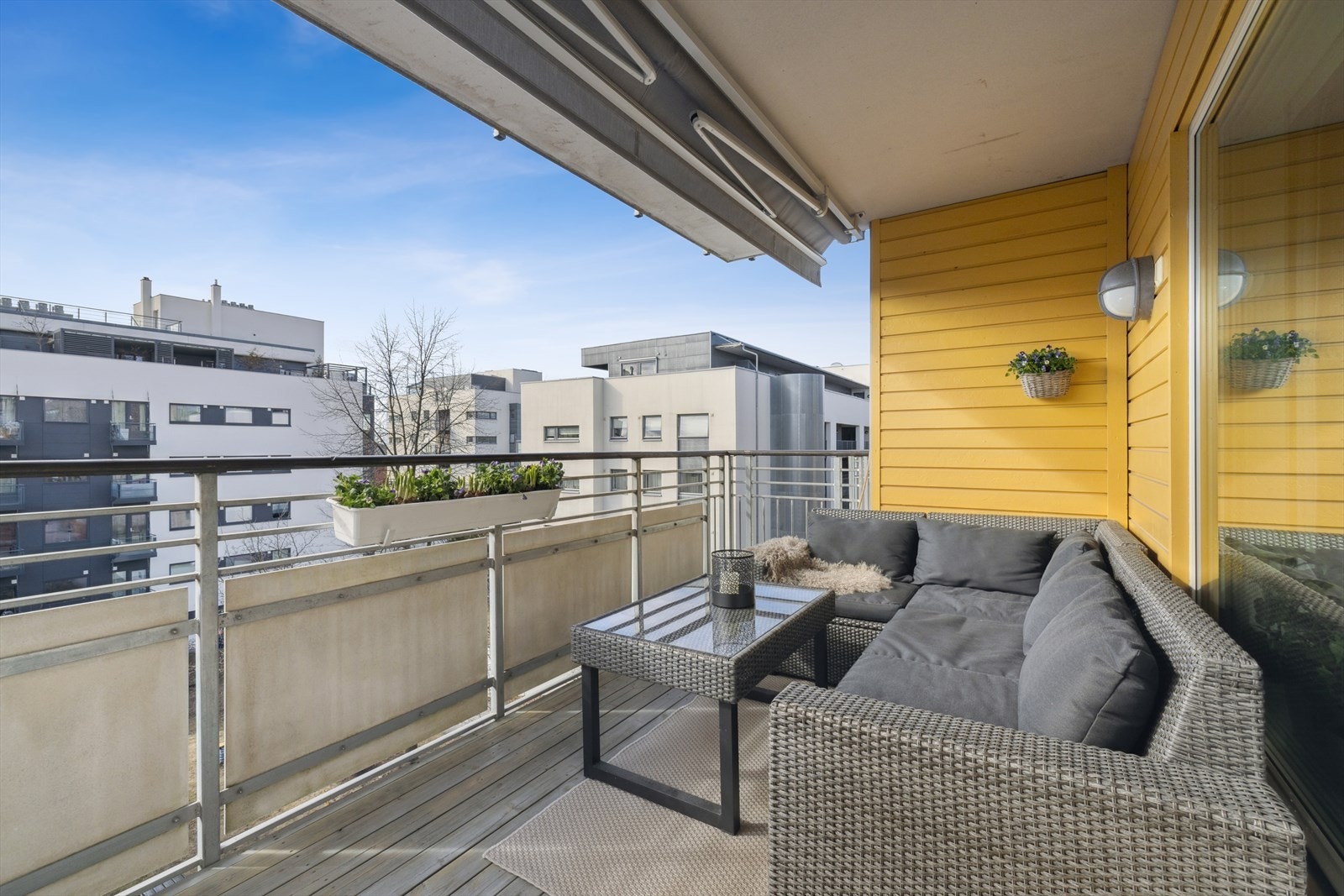 Varmtvann og fyring er inkludert i felleskostnadene. Galleribilde