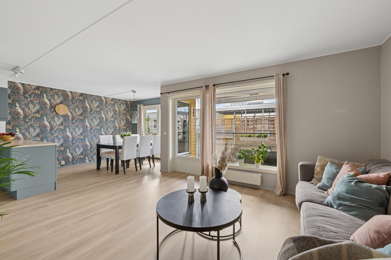 Hugo Netland og Martine Skillberg i DNB eiendom har gleden av å presentere Kanonhallveien 26 G! Galleribilde