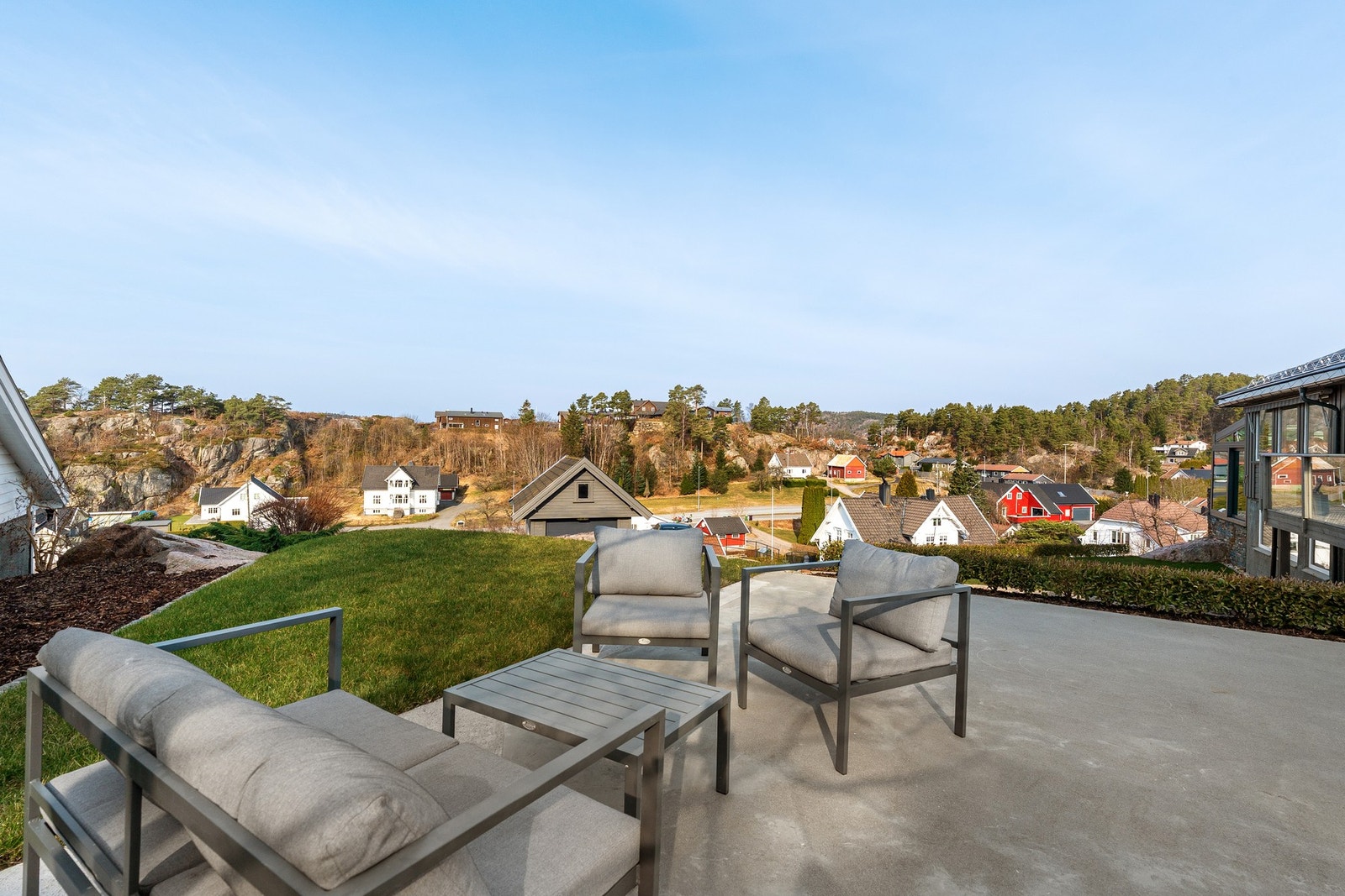 Her er det gode solforhold og utsikt Galleribilde