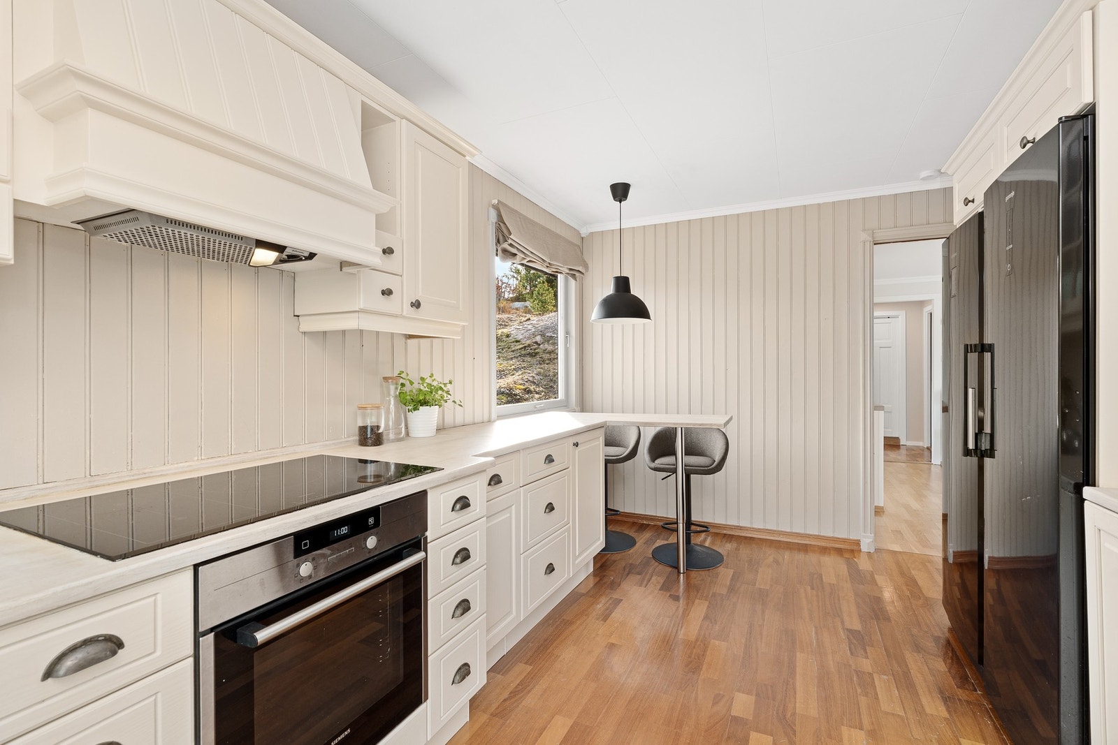 Kjøkken med gjennomgang til vinterhagen Galleribilde