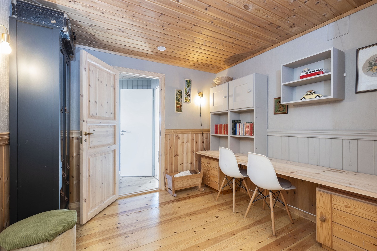 Gang i kjeller Galleribilde