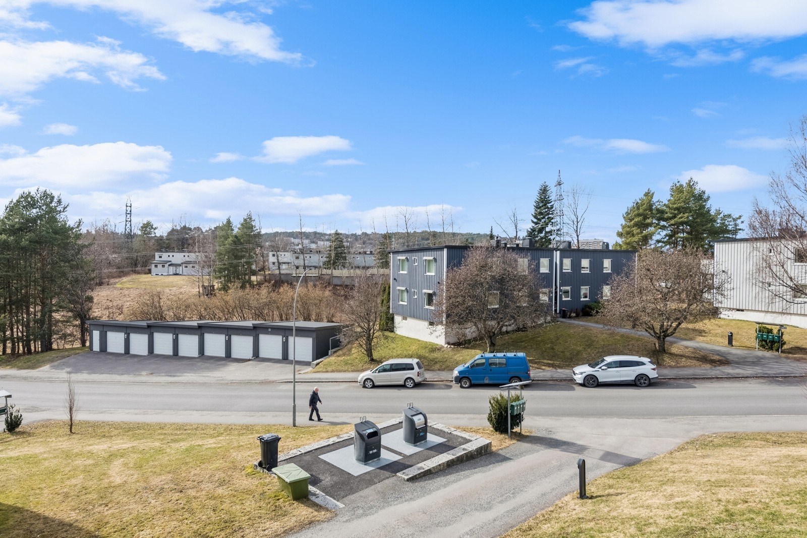 Utsikt fra terrassen mot nærområdet. Galleribilde