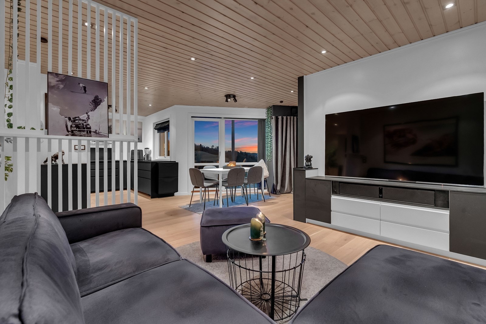Nordvik Bolig ved Kordian Zuraw ønsker velkommen til Hammarstoppen 13! Galleribilde
