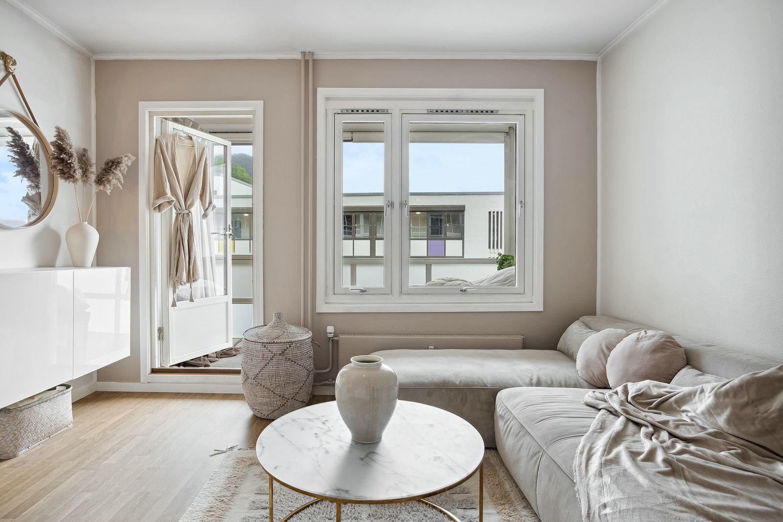 Dette er en perfekt inngangsbillett til boligmarkedet og har en meget sentrumsnær beliggenhet. Galleribilde