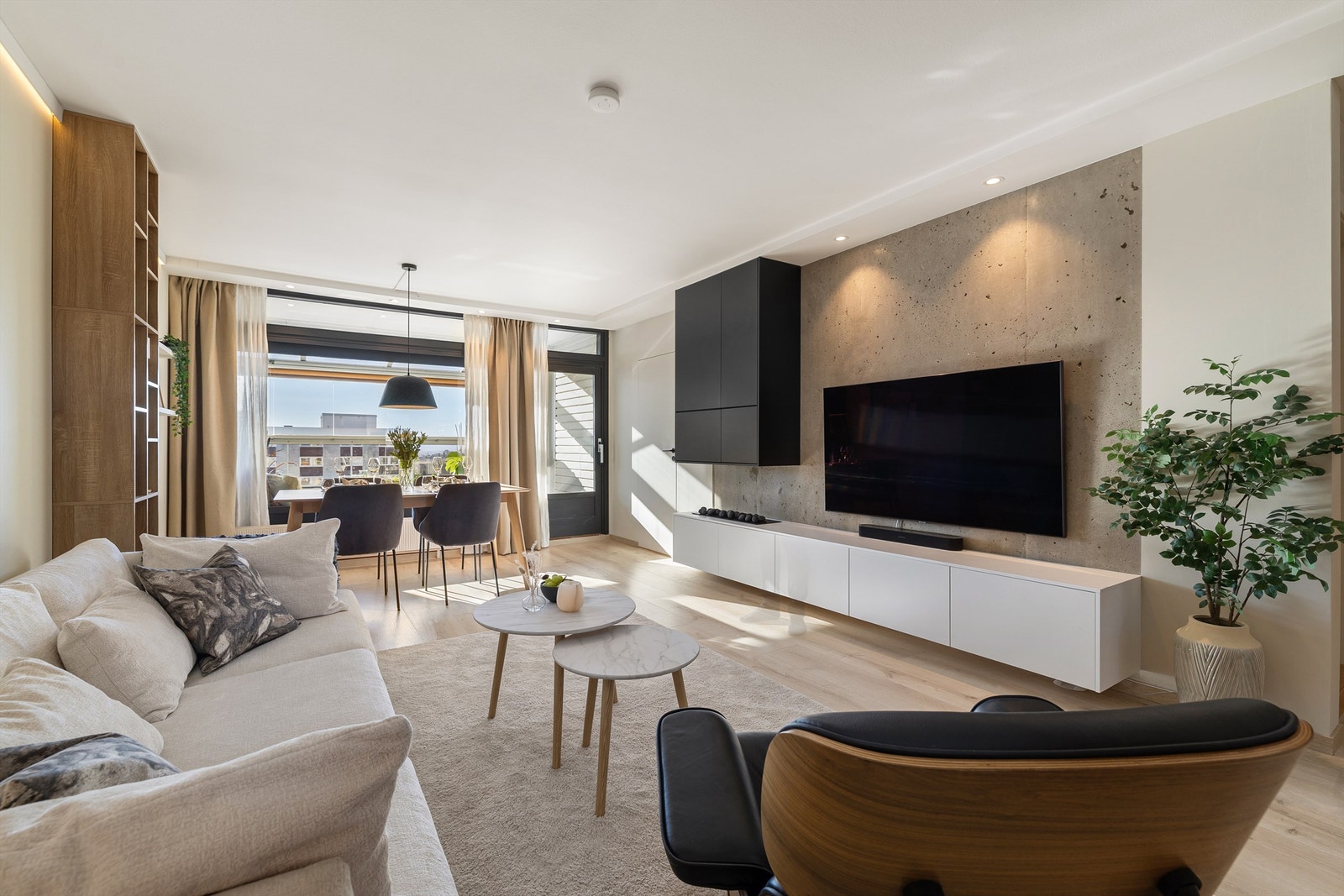 Krogsveen ved Remi Bangsund har gleden av å presentere Erich Mogensøns vei 20! Galleribilde