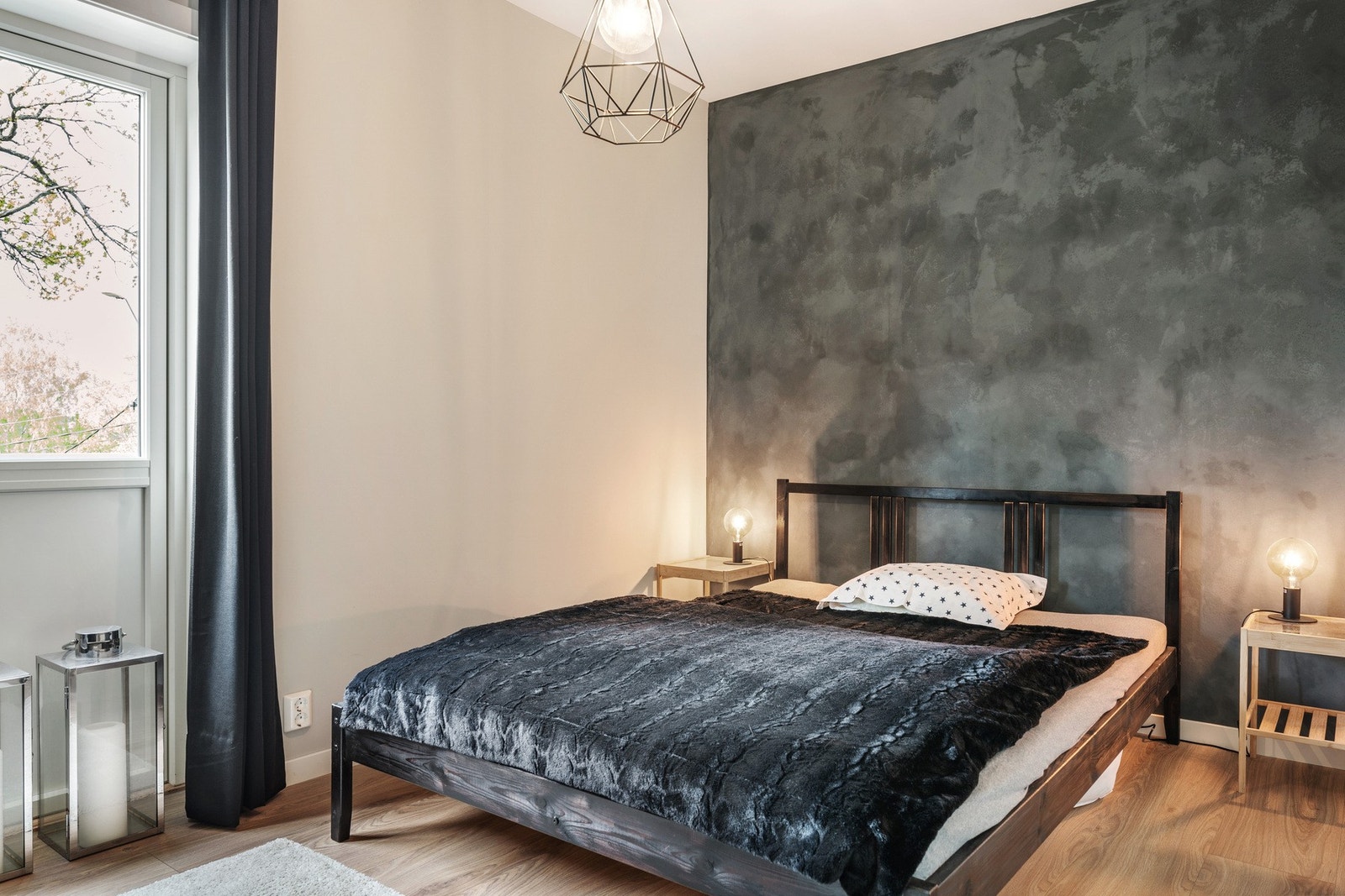 Soverom med utgang til balkong Galleribilde