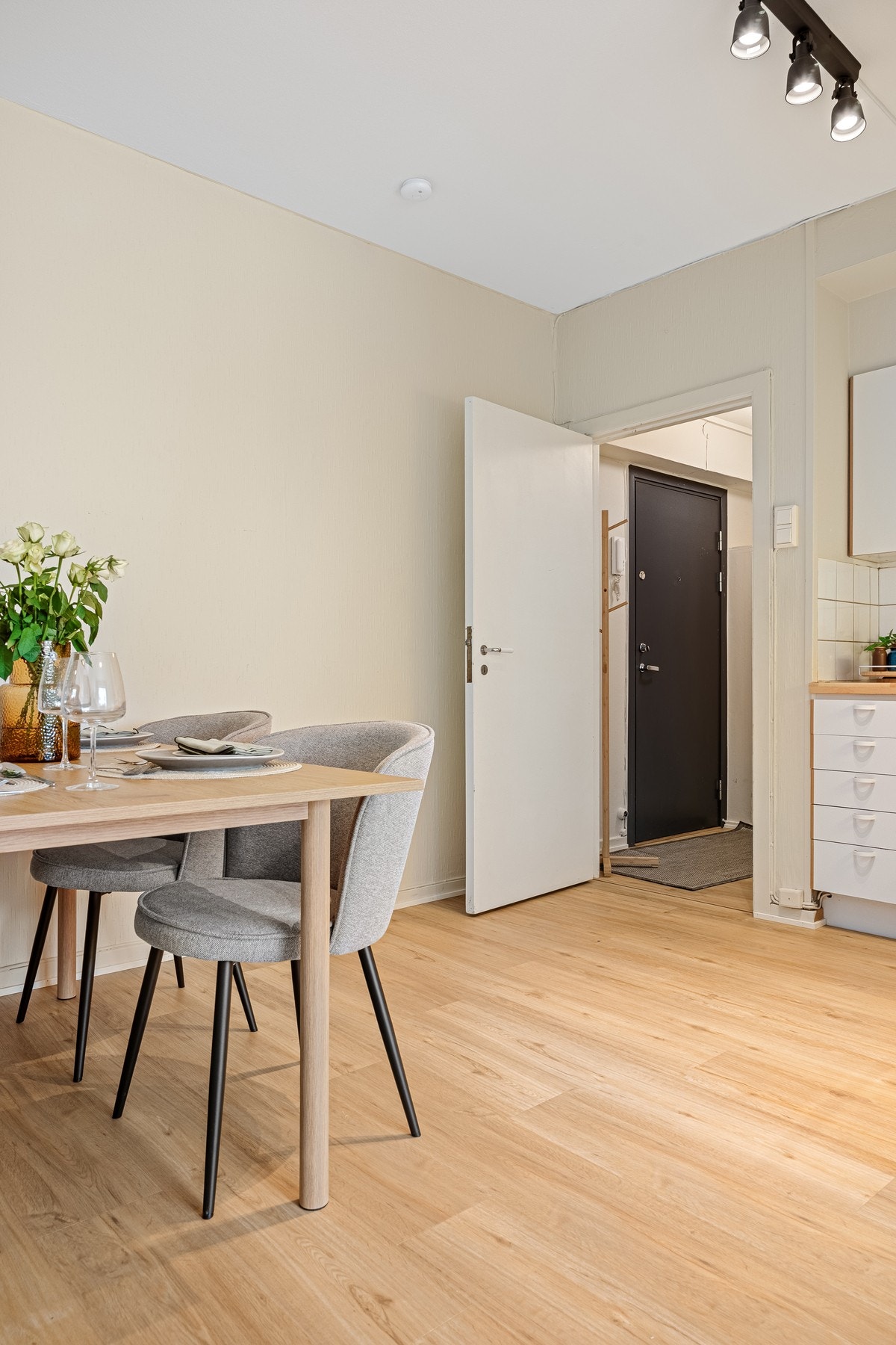 Det er god plass til spisegruppe Galleribilde