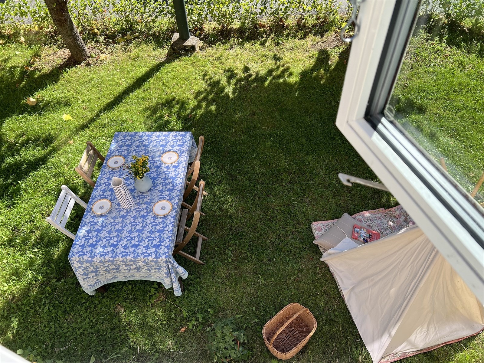 Nydelig forhage perfekt for piknik med familien / Selgers privat bilder Galleribilde