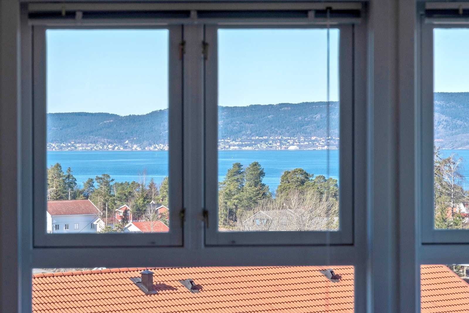 Leiligheten har flott utsikt mot Oslofjorden, nordre Jeløy og over til Tofteområdet. Galleribilde
