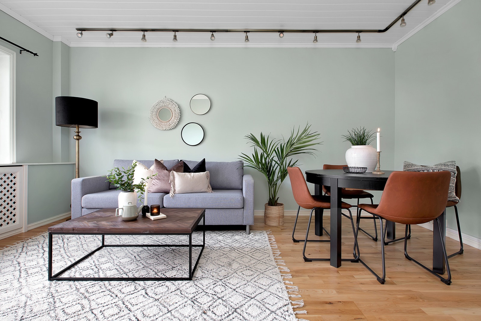 Leiligheten er i duse moderne fargetoner som bidrar til god romfølelse Galleribilde